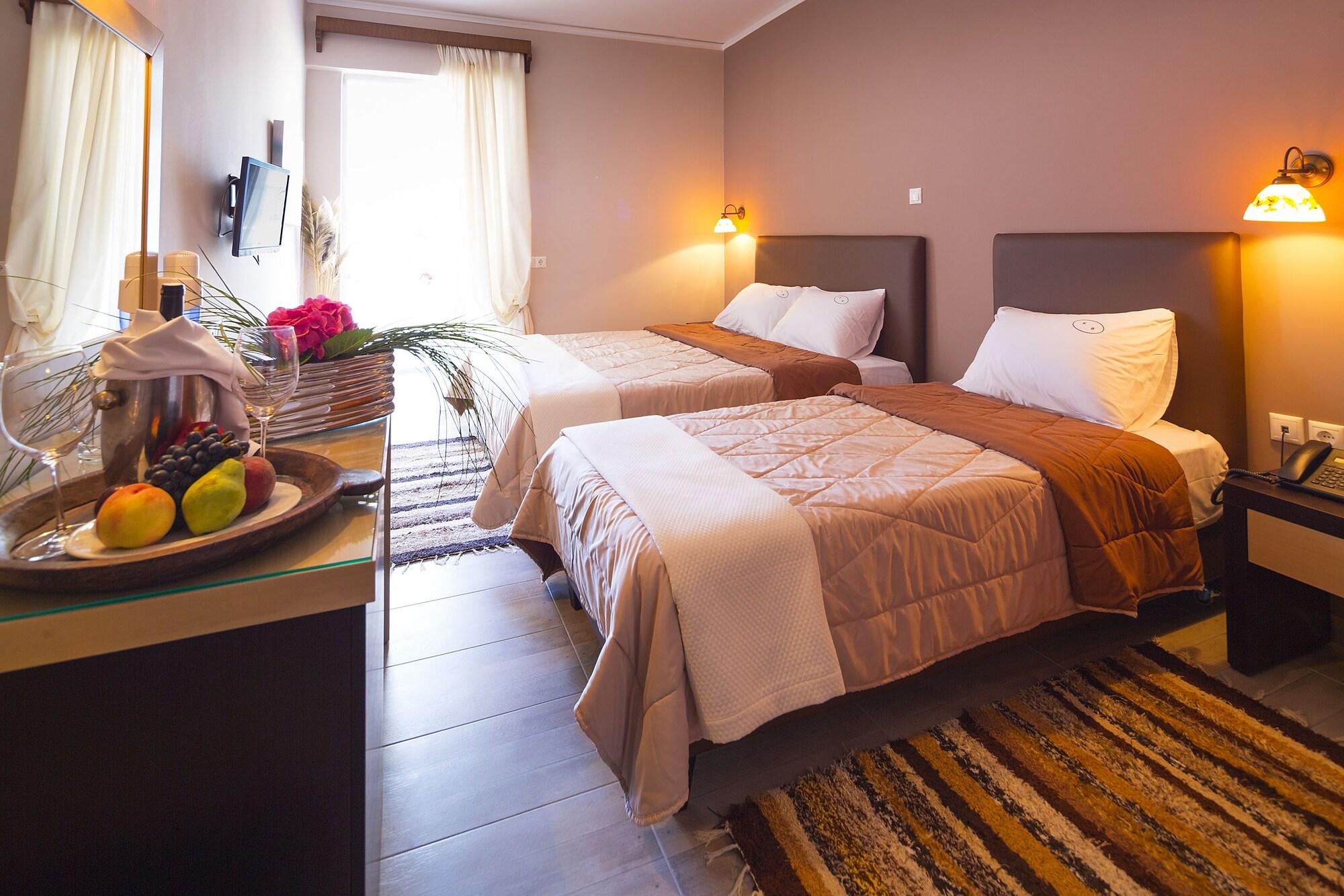 Kyparissia Beach Hotel Esterno foto