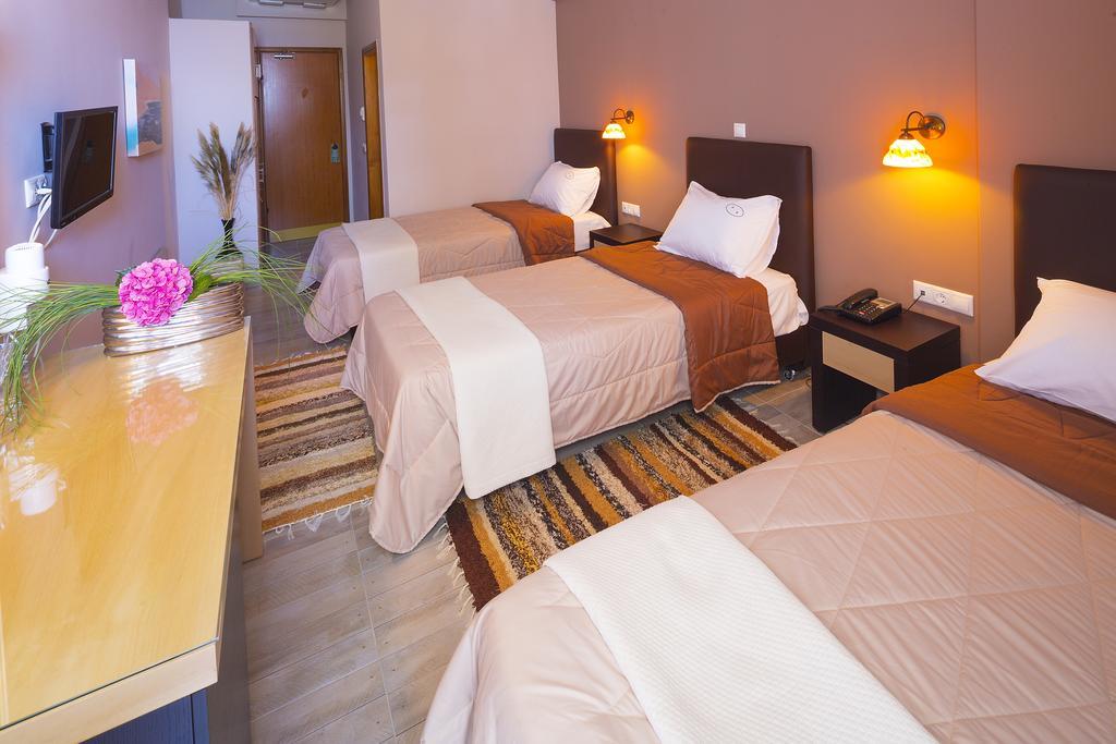 Kyparissia Beach Hotel Esterno foto