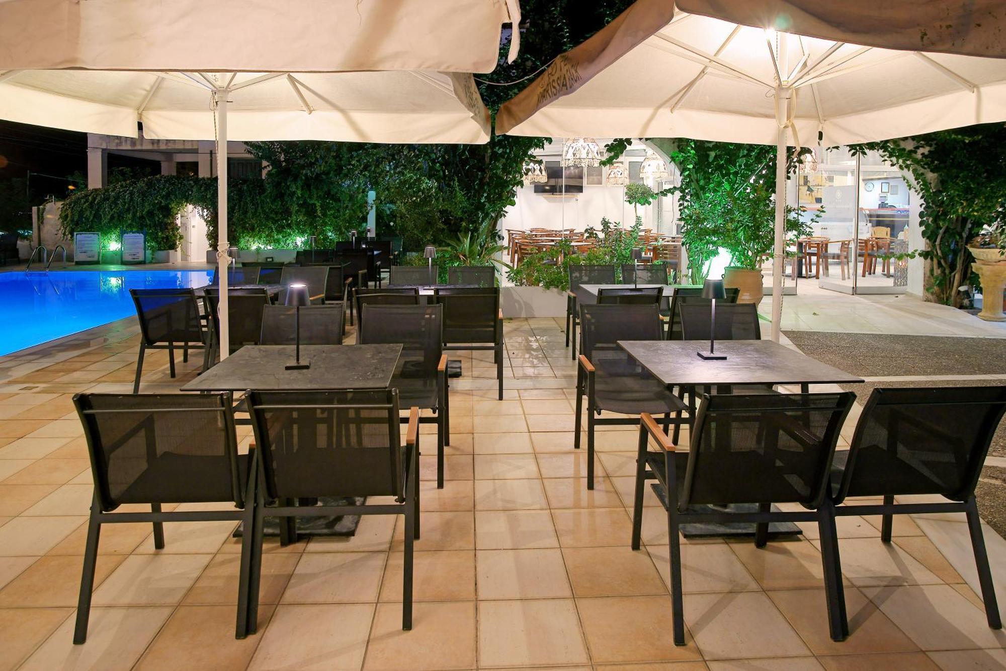 Kyparissia Beach Hotel Esterno foto